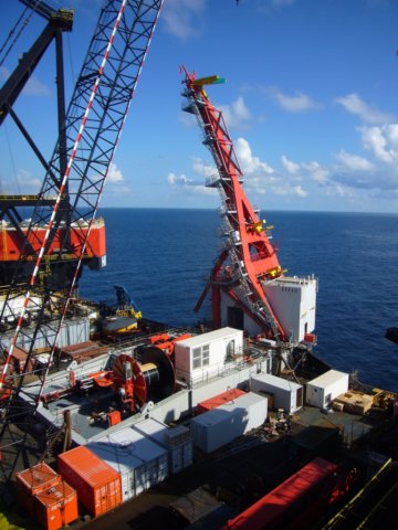 thialfworldsbiggestcraneshipownedbyheerema.jpg